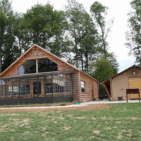 Country Lodge *