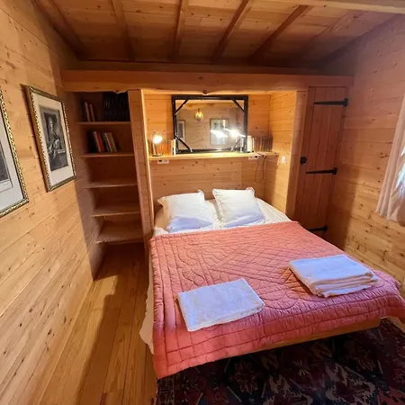 Country Lodge