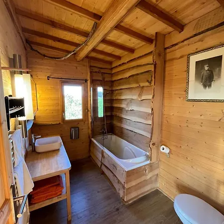 Country Lodge
