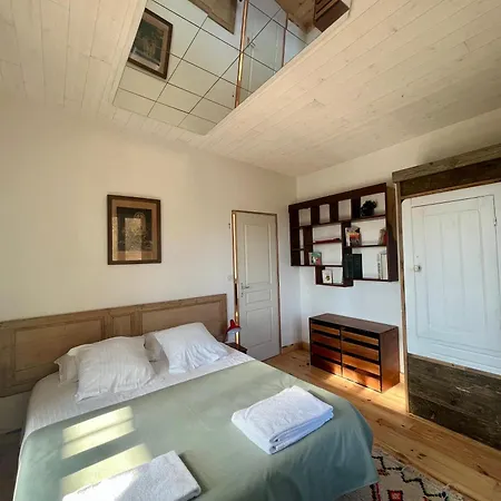 Country Lodge