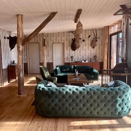 Lodge Country